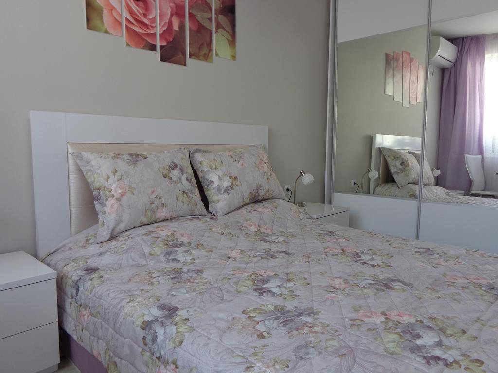 Luxury Apartment Lazur 2 布尔加斯 客房 照片